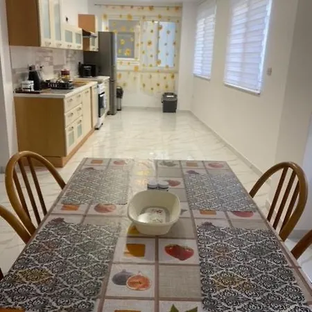 Center Vella Rapa Apartment